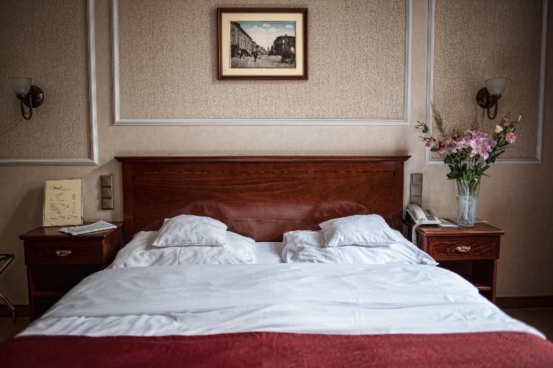 Ibb Hotel Grand Hotel Lublin Phòng bức ảnh