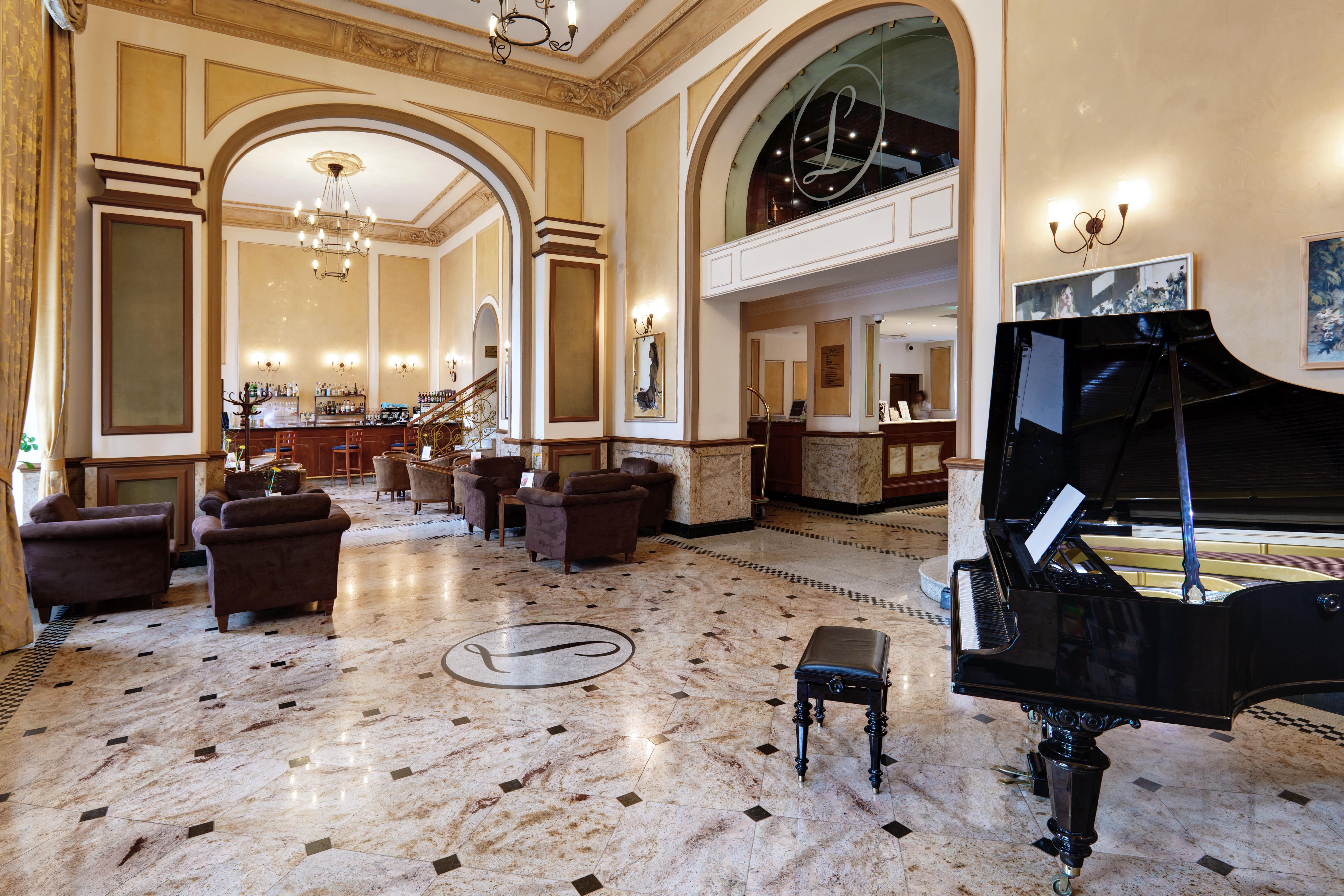 Ibb Hotel Grand Hotel Lublin Ngoại thất bức ảnh